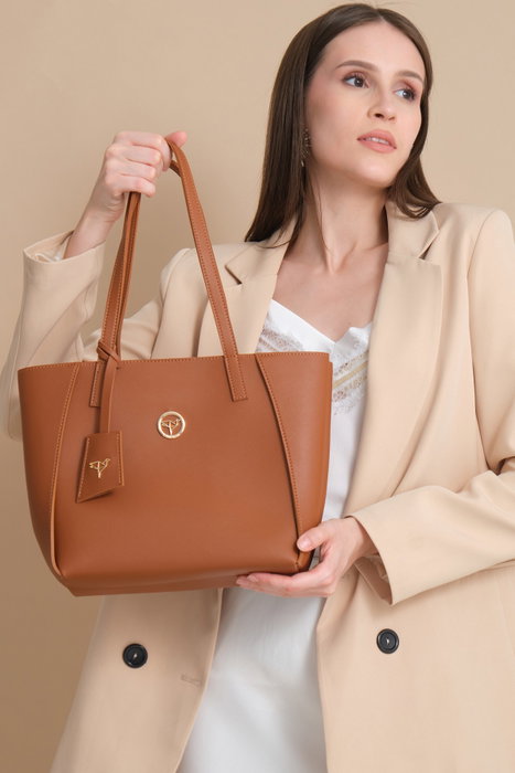 Zoozie Bags Sofia Medium - Tan Zoozie Bags Sofia Medium - Tan